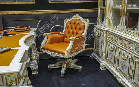 Кресло для кабинета Savinien