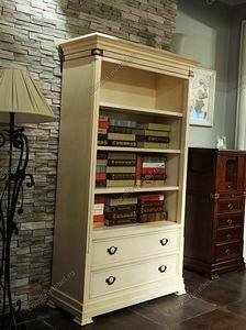Книжный шкаф для дома белый